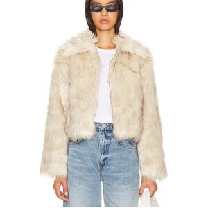 Elegant Cream Faux Fur Jacket